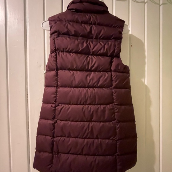 Athleta responsible down CYA vest X-small like new - Picture 6 of 8